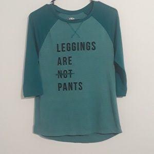 Quarter sleeve T-shirt